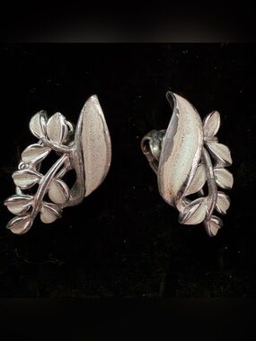 Coro Silver-Tone Leaf Cluster Clip Earrings